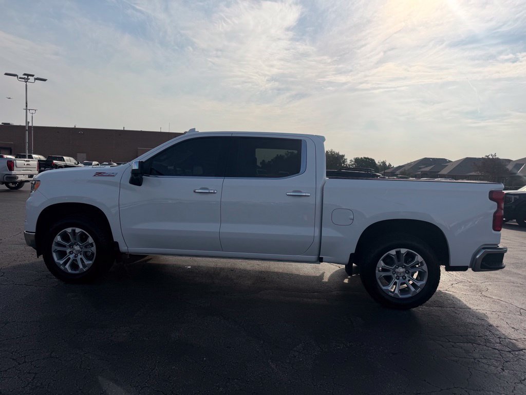 Used 2025 Chevrolet Silverado 1500 LTZ w/ Z71 Off-Road Package AWD/4WD image 11