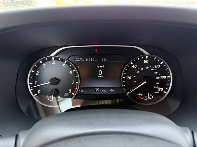 Certified 2025 Nissan Frontier SV RWD image 15