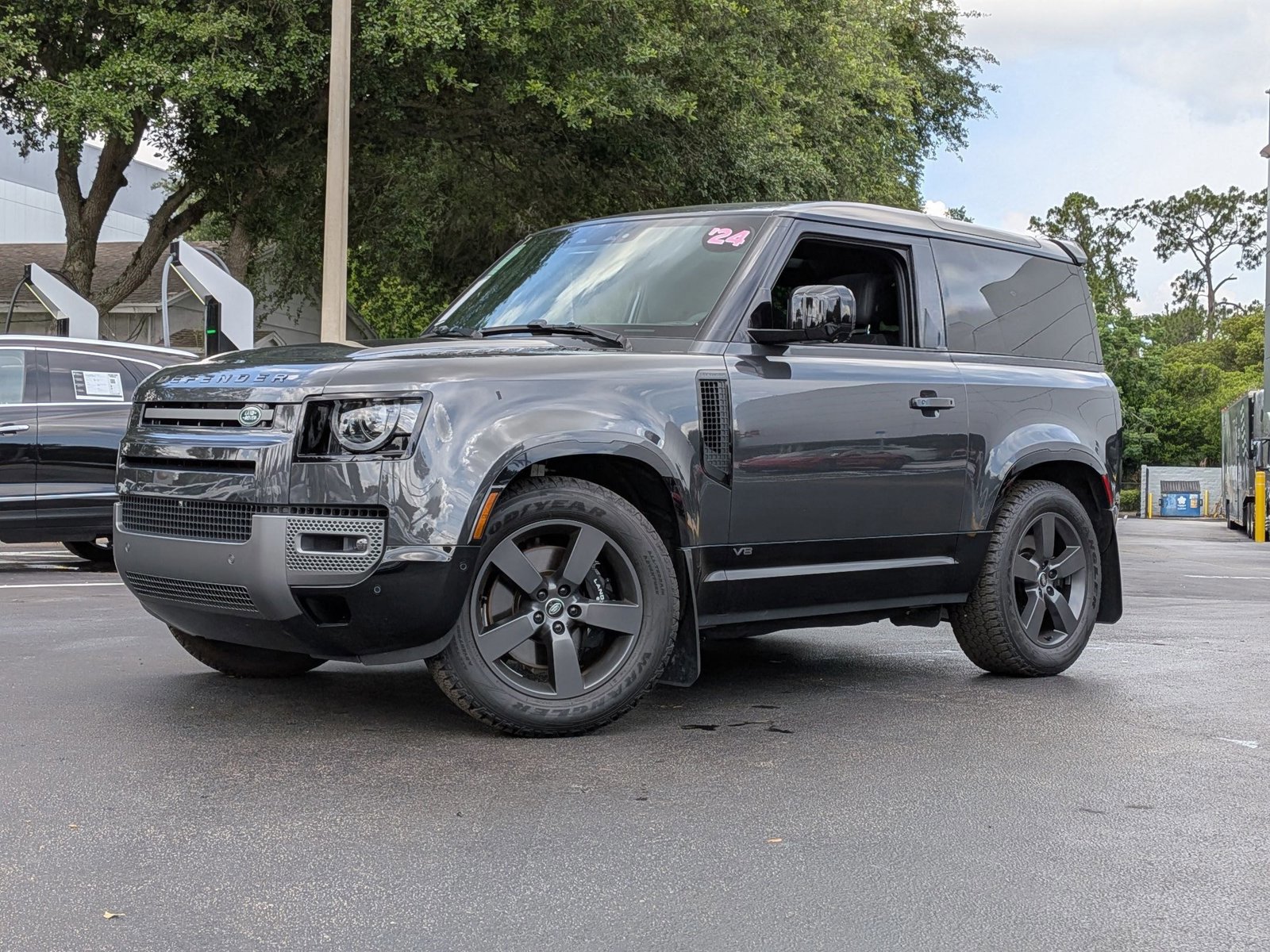 Used 2024 Land Rover Defender 90 V8 AWD/4WD video 1