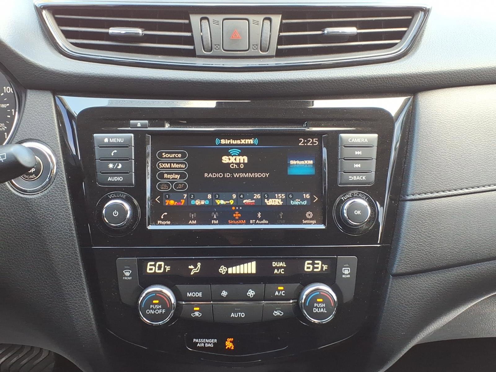 Used 2020 Nissan Rogue SV image 21