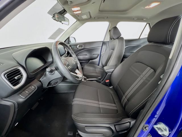 Used 2025 Hyundai Venue SEL FWD image 10