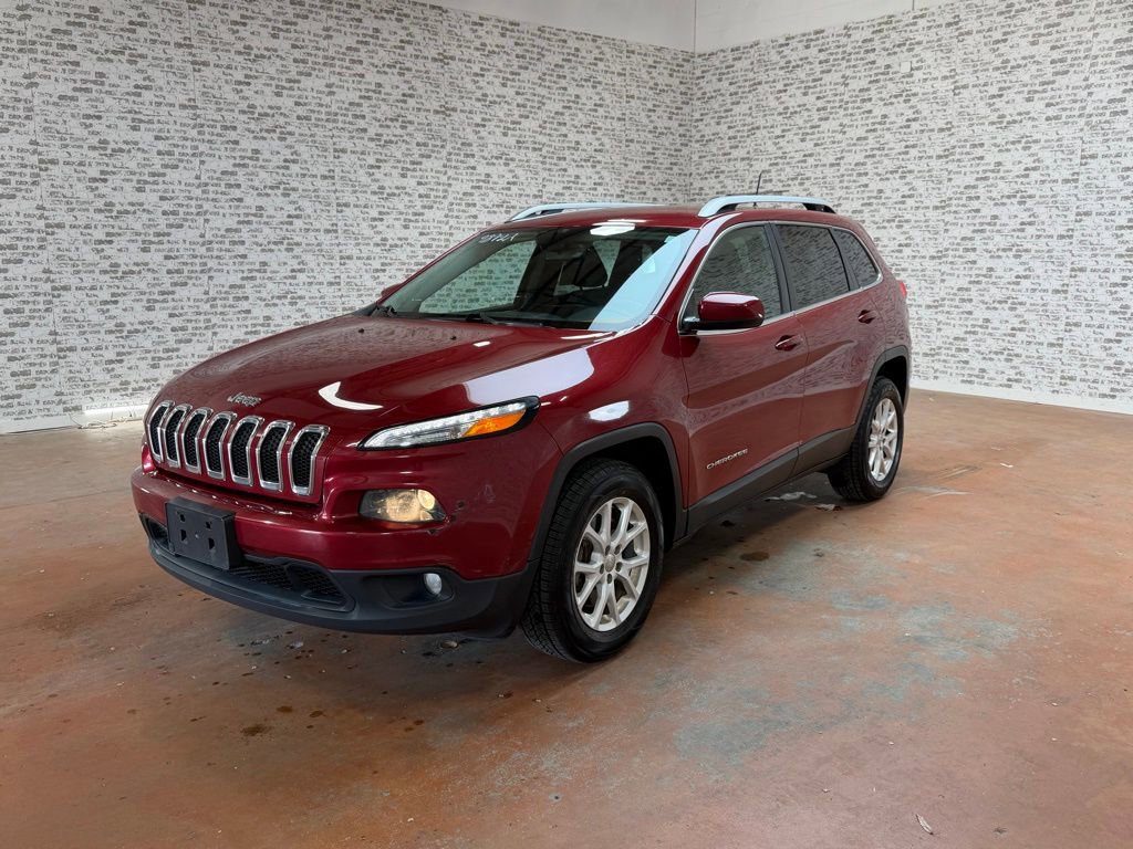 Used 2016 Jeep Cherokee Latitude w/ Cold Weather Group image 3