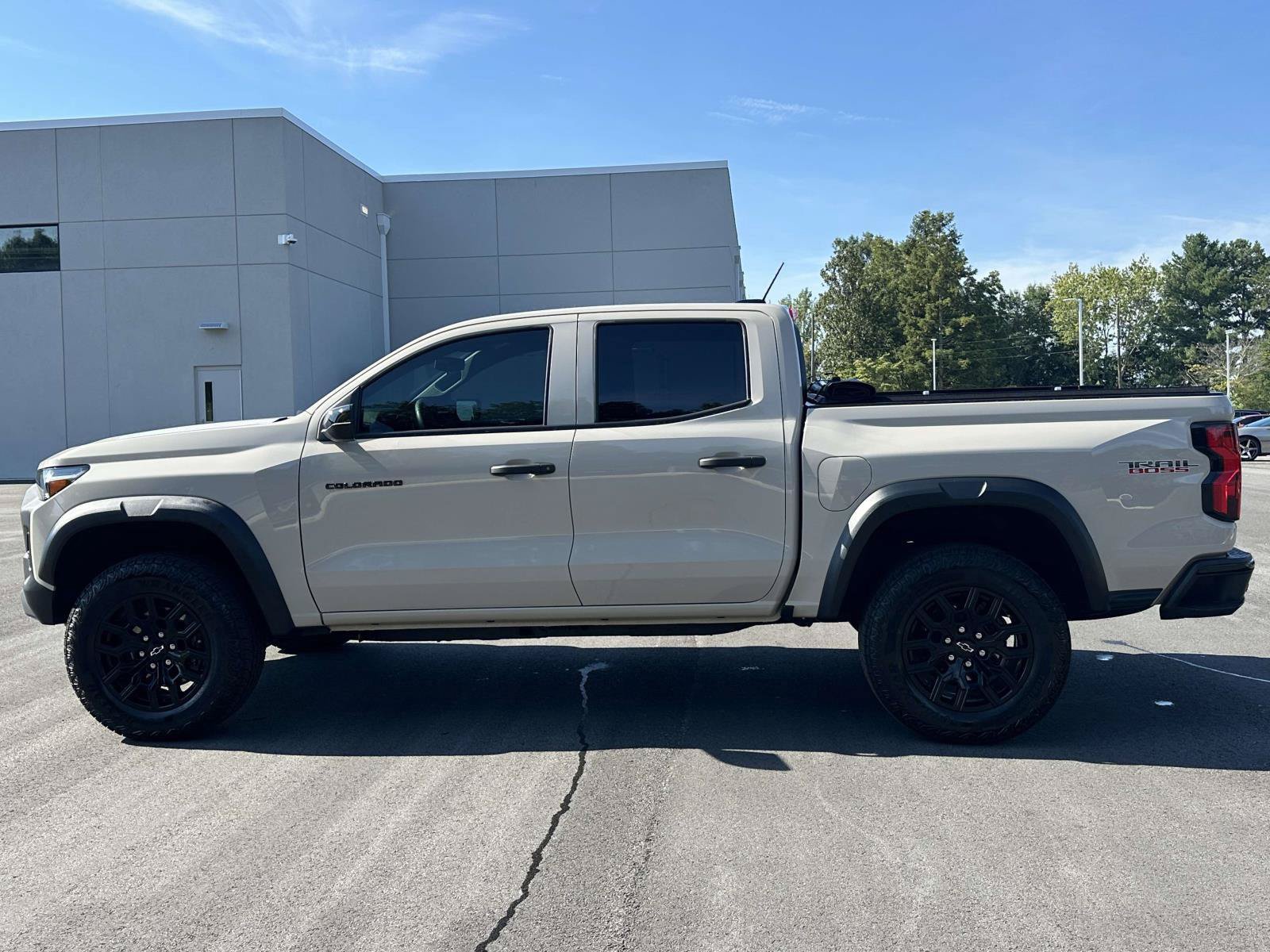 Used 2026 Chevrolet Colorado Trail Boss AWD/4WD image 22