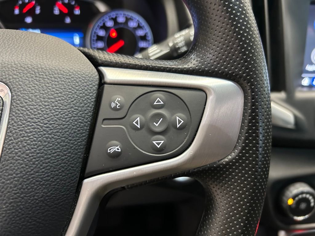 Used 2024 GMC Terrain SLE image 17
