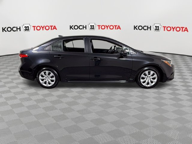 Used 2022 Toyota Corolla LE FWD image 9