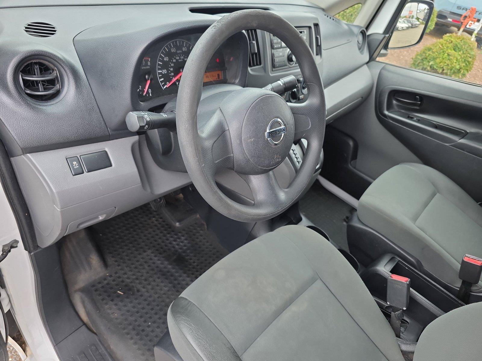 Used 2015 Nissan NV200 S FWD image 14