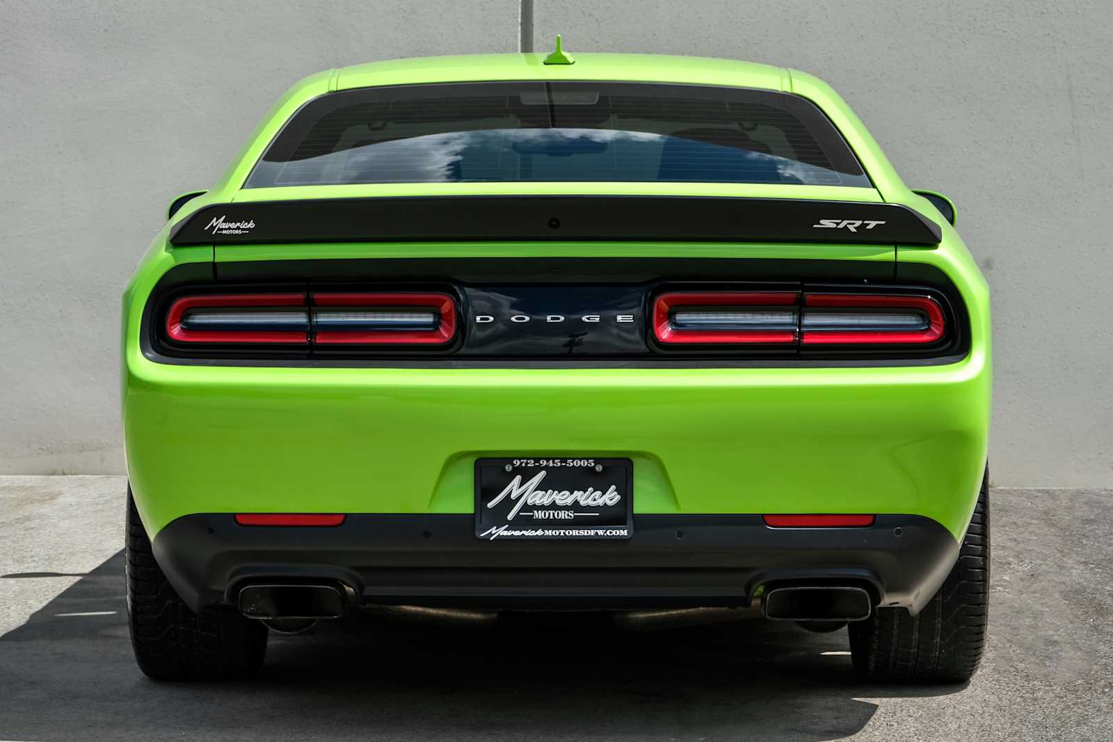 Used 2015 Dodge Challenger SRT Hellcat RWD image 9