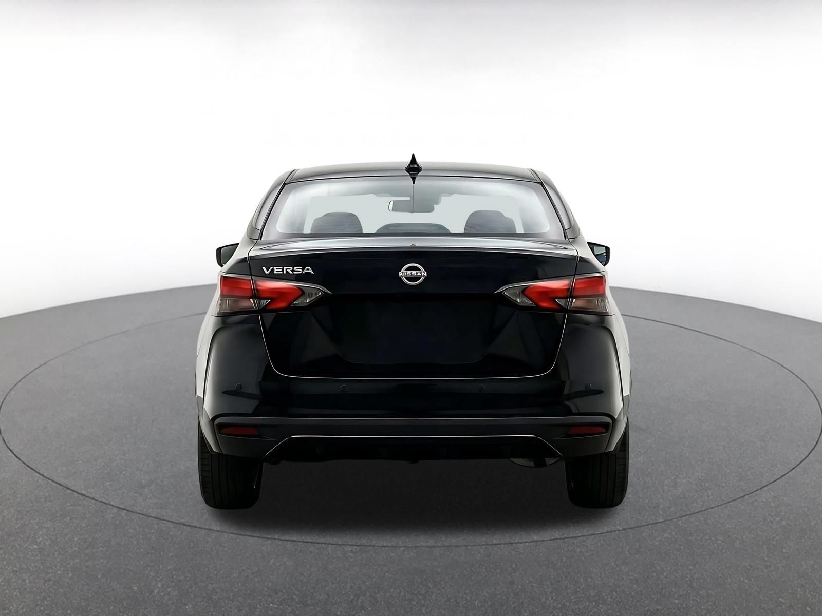 Used 2025 Nissan Versa SV FWD image 8