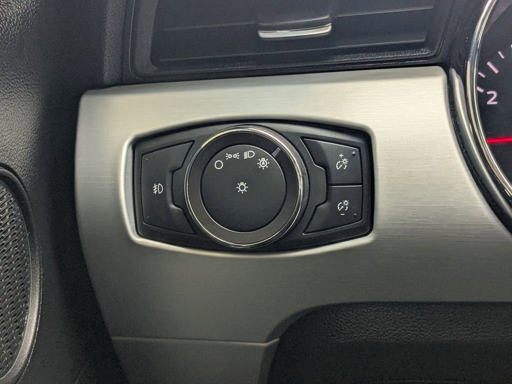 Used 2017 Ford Mustang Premium image 20