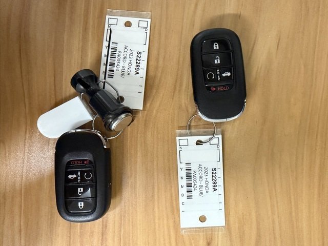 Certified 2023 Honda Accord EX image 3