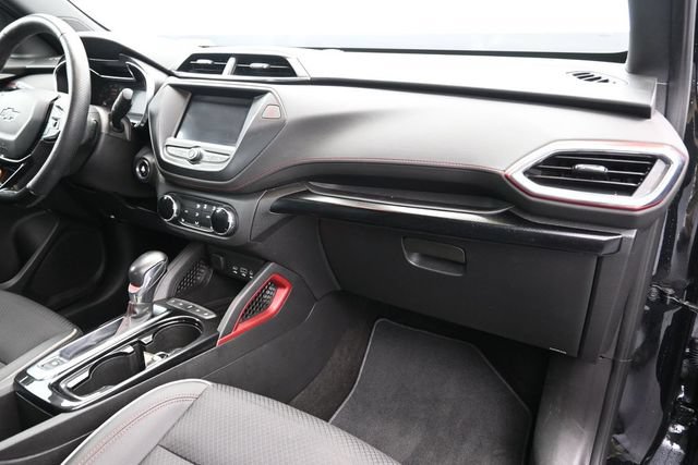 Used 2022 Chevrolet TrailBlazer RS FWD image 32