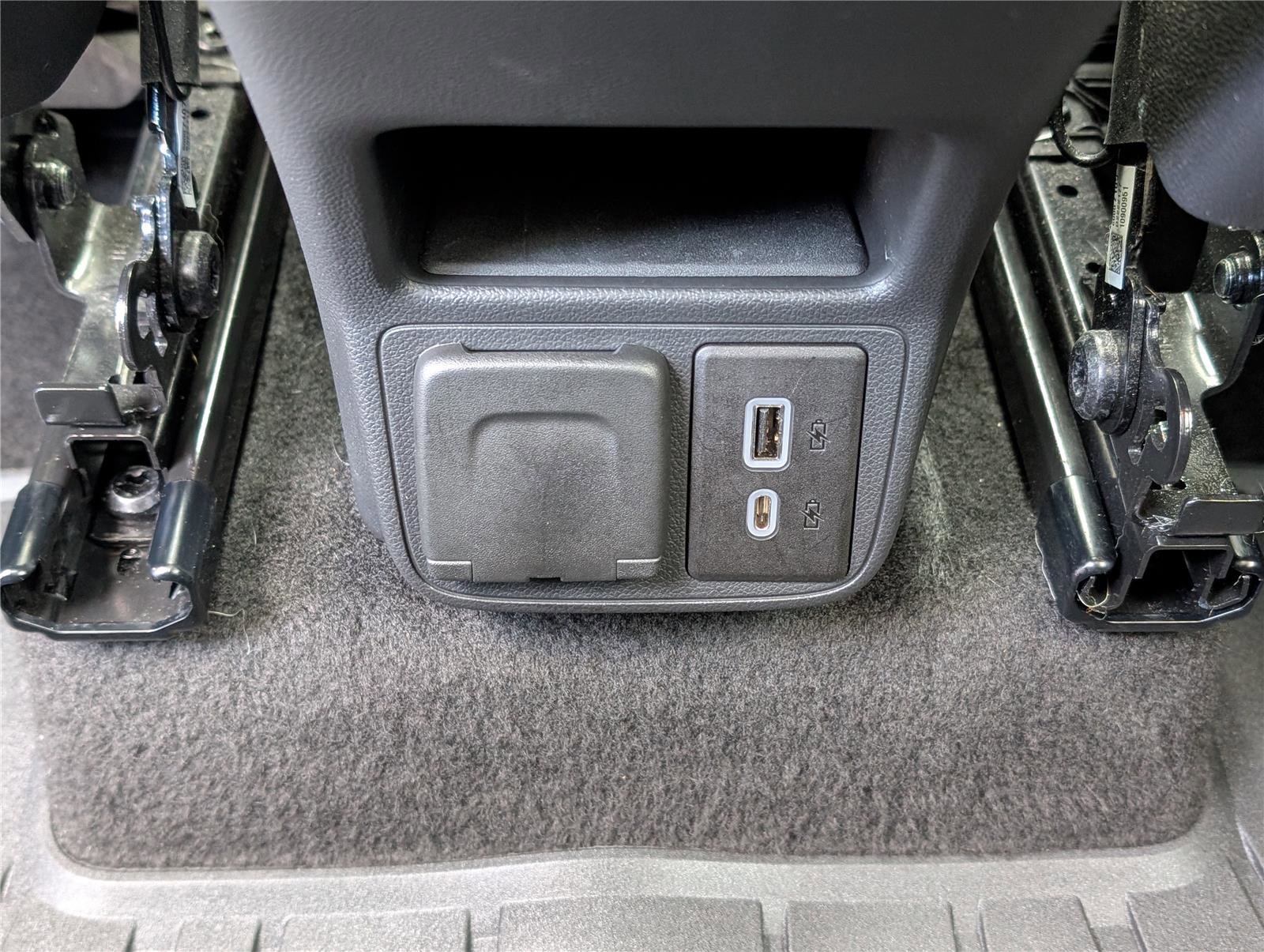 Used 2023 Buick Encore GX Essence w/ Experience Buick Package image 16