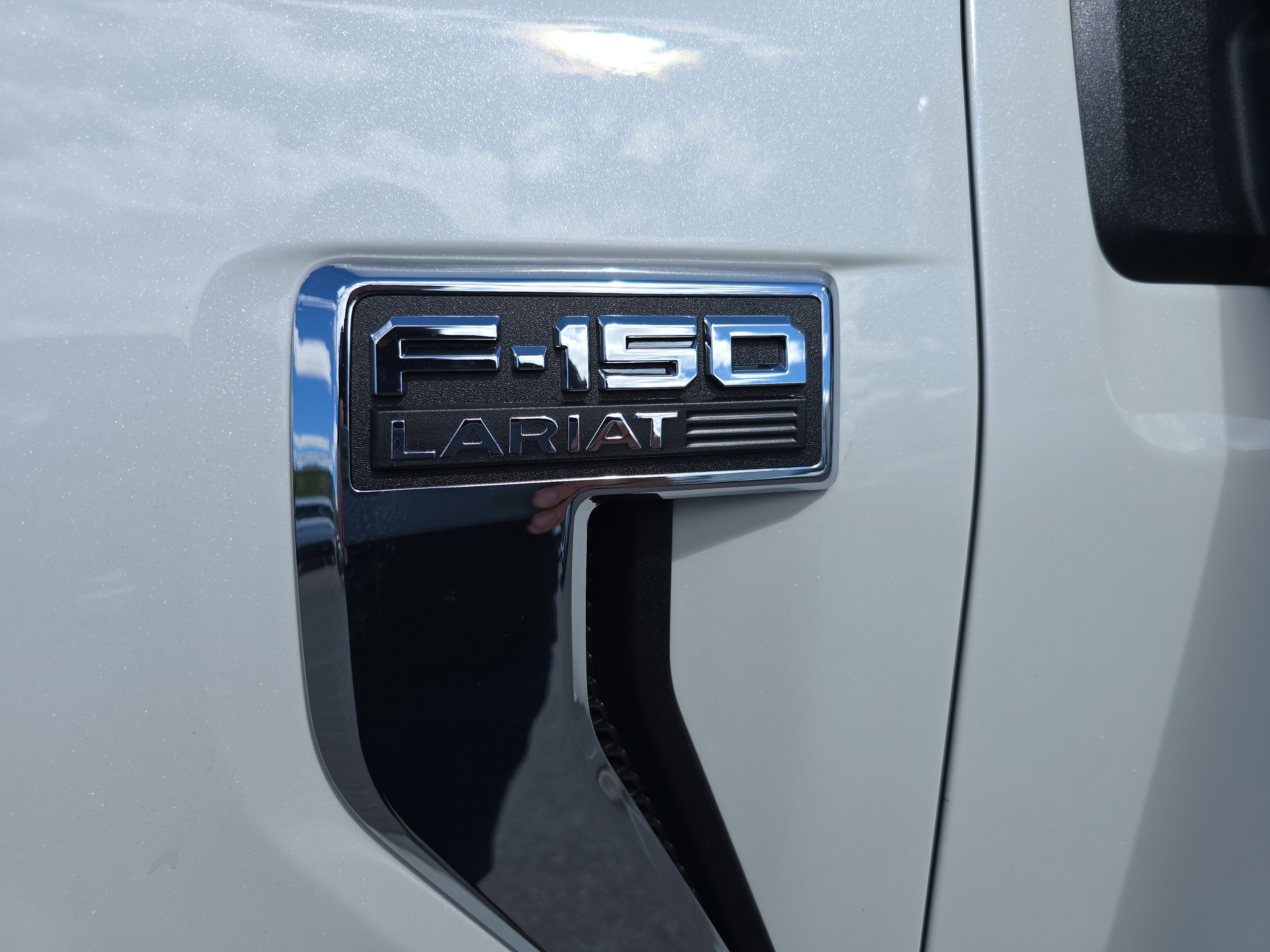New 2025 Ford F150 Lariat image 12