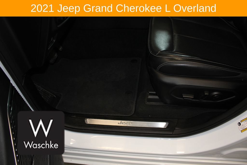 Used 2021 Jeep Grand Cherokee L Overland AWD/4WD image 17