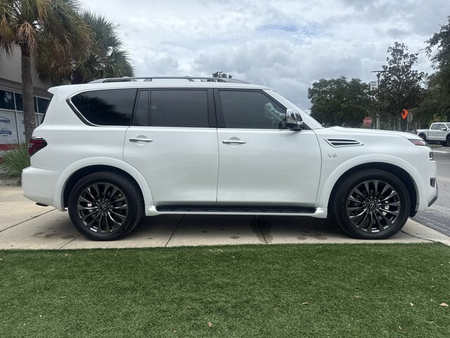 Used 2021 Nissan Armada Platinum w/ Captain's Chairs Package RWD image 2