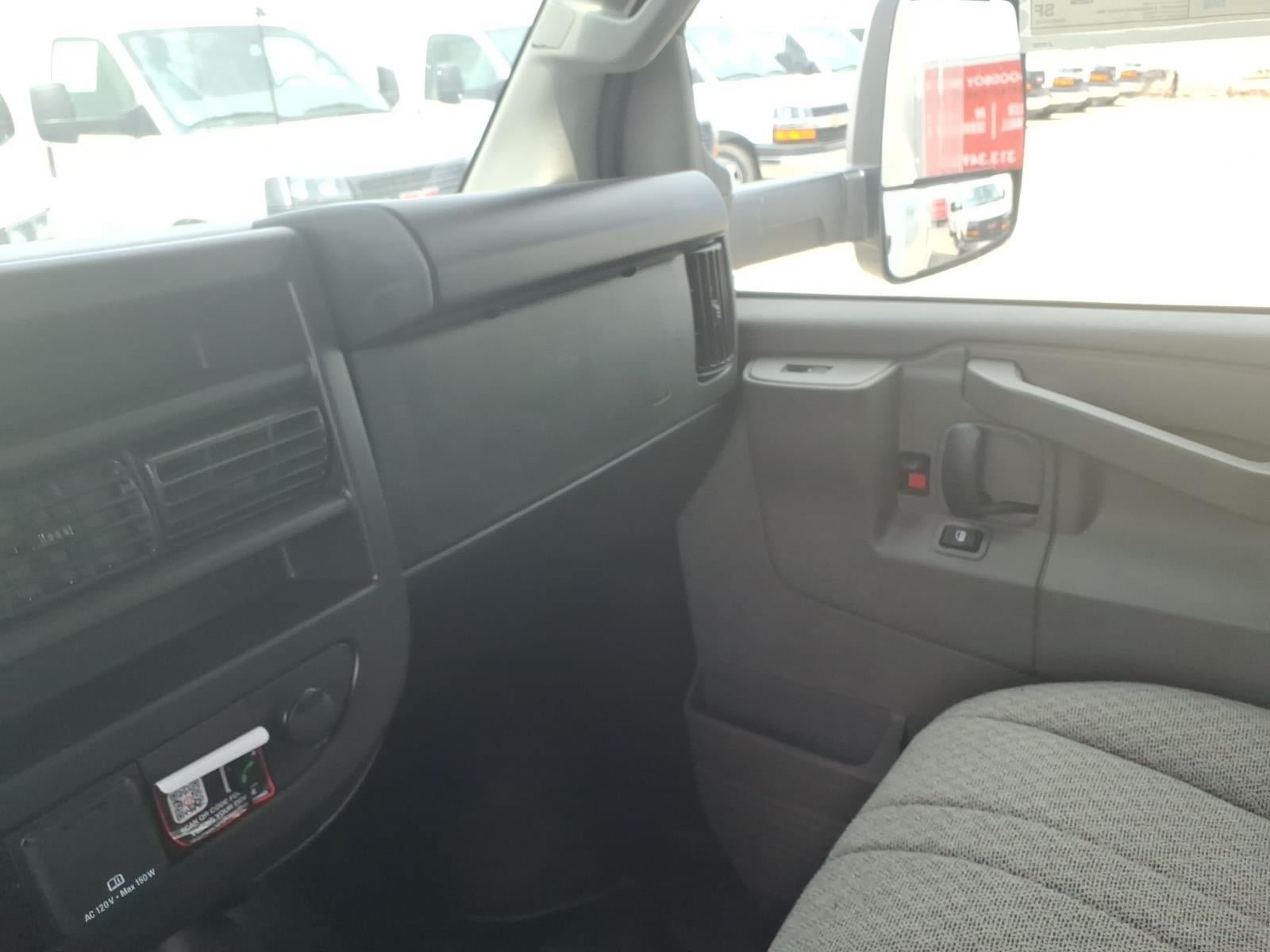 New 2026 Chevrolet Express 4500 w/ Power Convenience Package RWD image 12