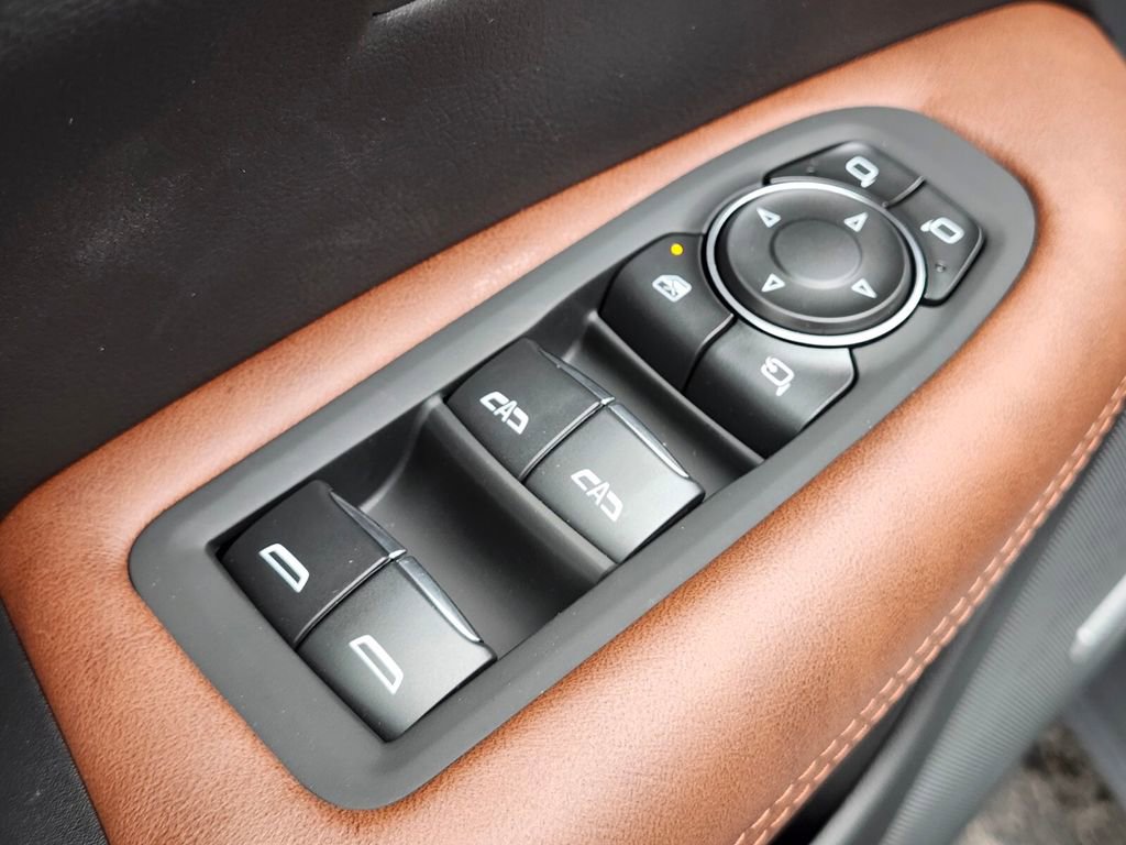 New 2025 Cadillac XT5 Premium Luxury w/ Technology Package image 15