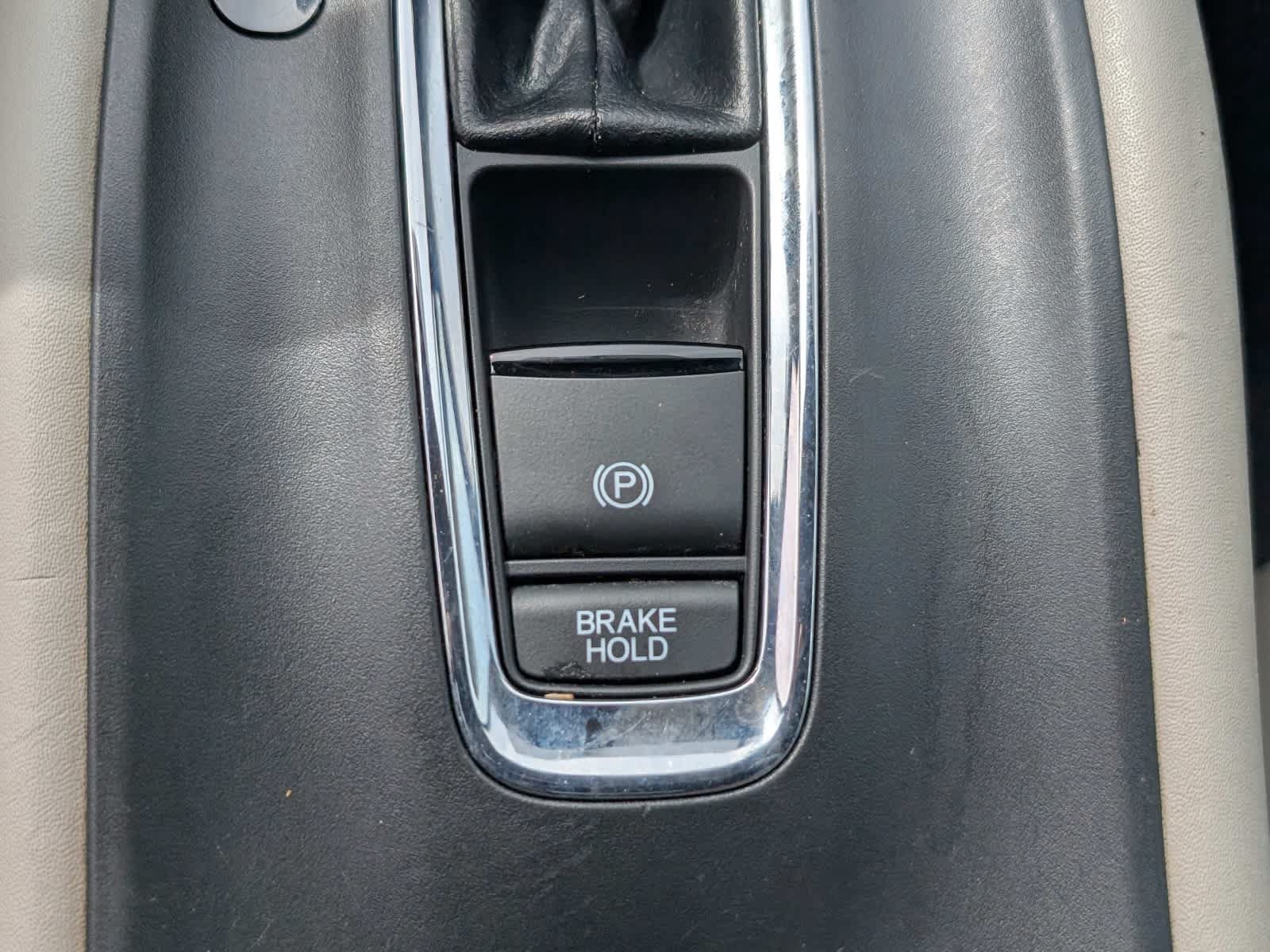 Used 2016 Honda HR-V EX-L image 23