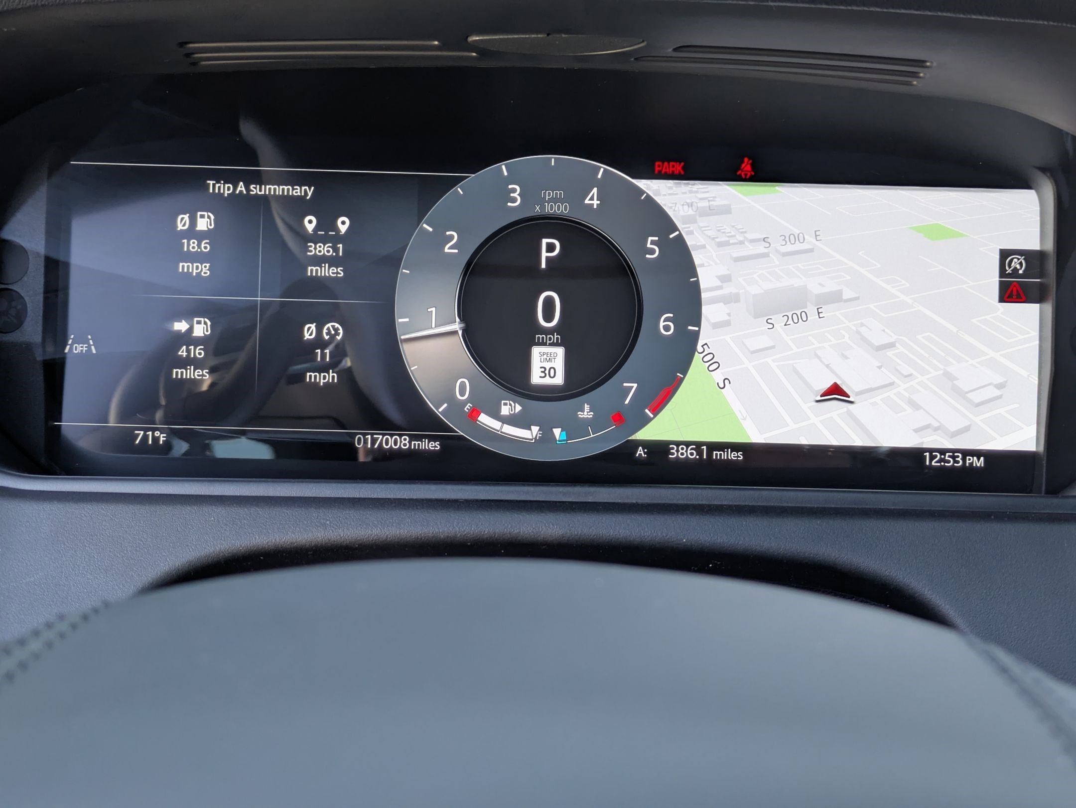 Used 2025 Land Rover Range Rover Velar Dynamic SE image 21