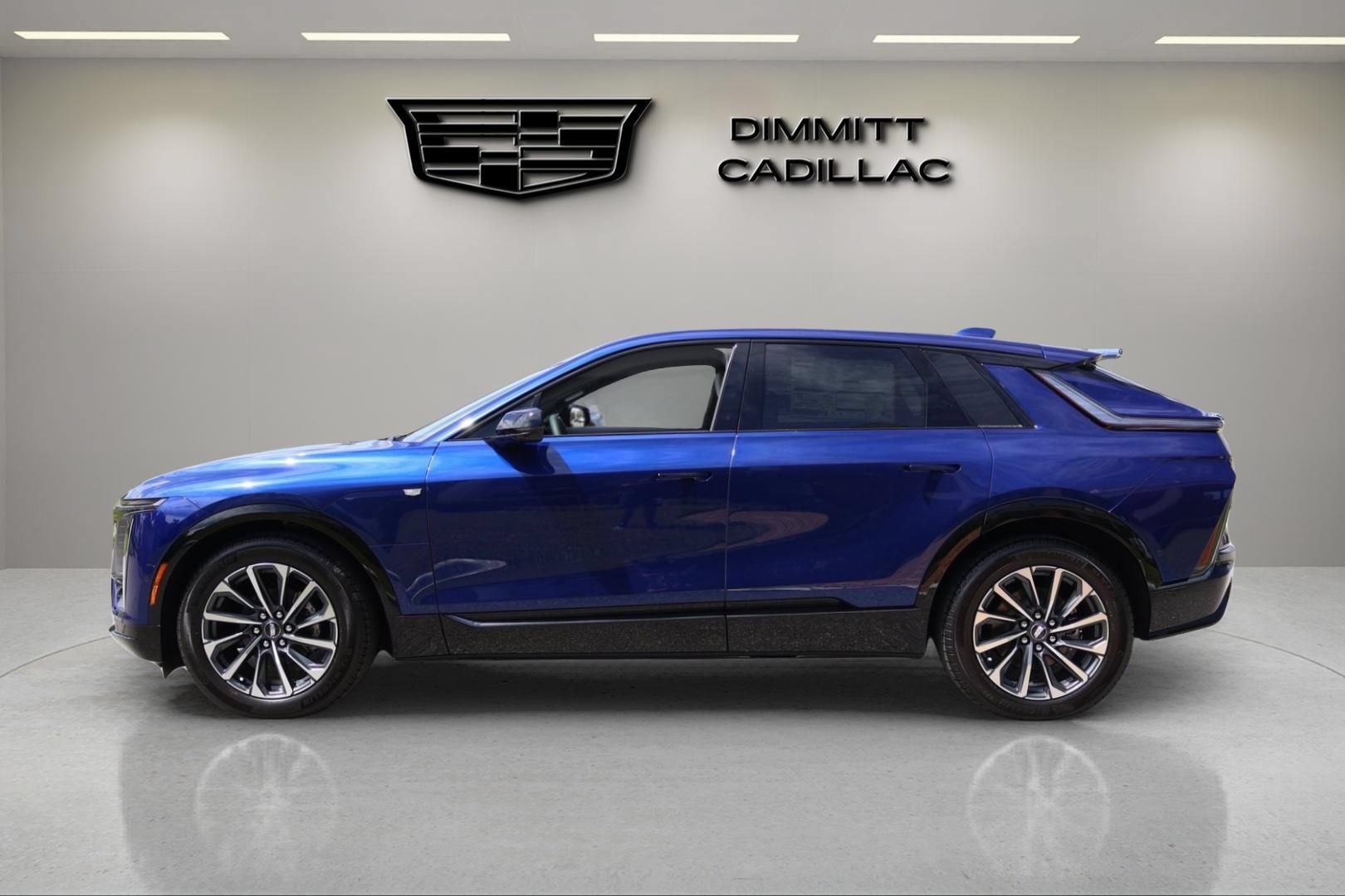 New 2026 Cadillac Lyriq Sport RWD image 8