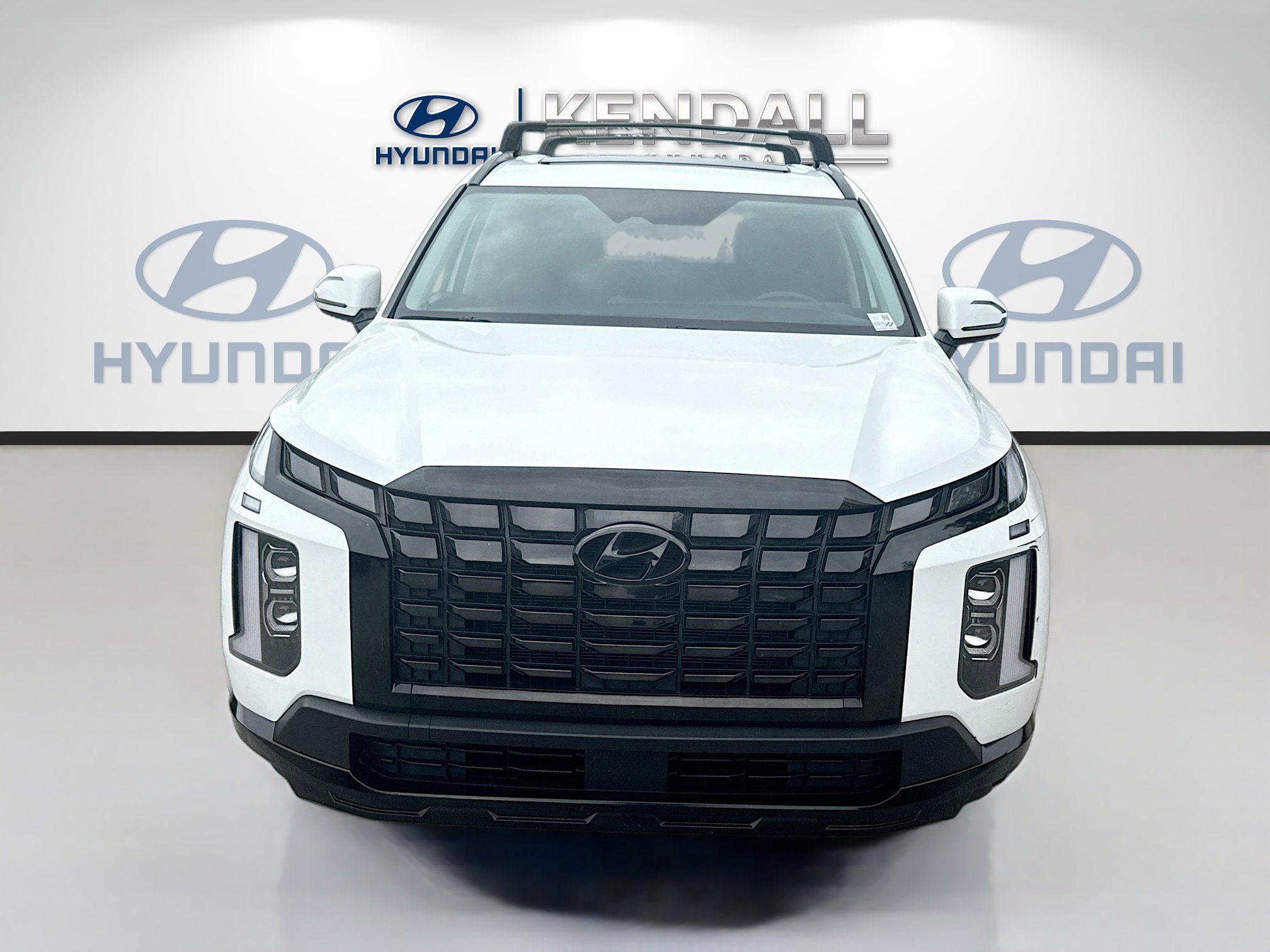 Used 2024 Hyundai Palisade XRT FWD image 2