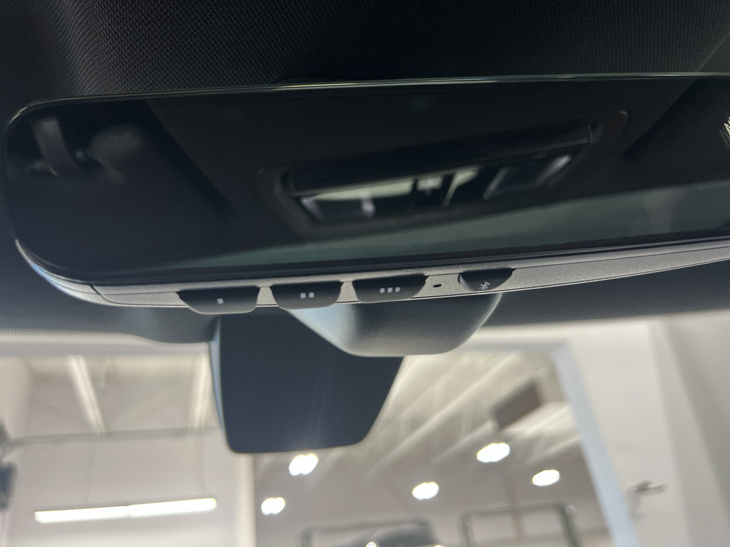 New 2025 Volkswagen ID. Buzz Pro S Plus image 34