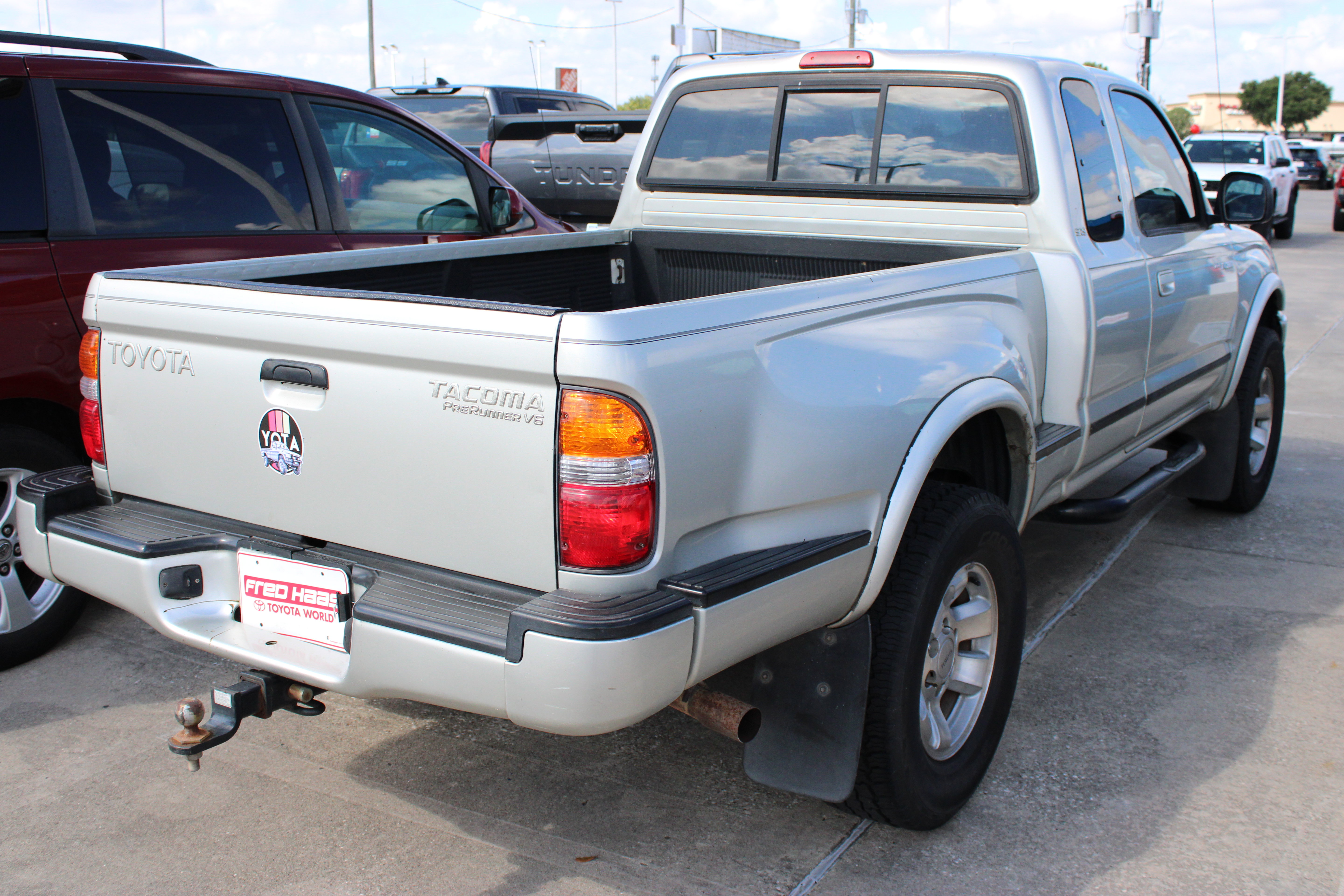 Used 2001 Toyota Tacoma PreRunner w/ SR5 Pkg w/ Color-Keyed Pkg RWD image 9