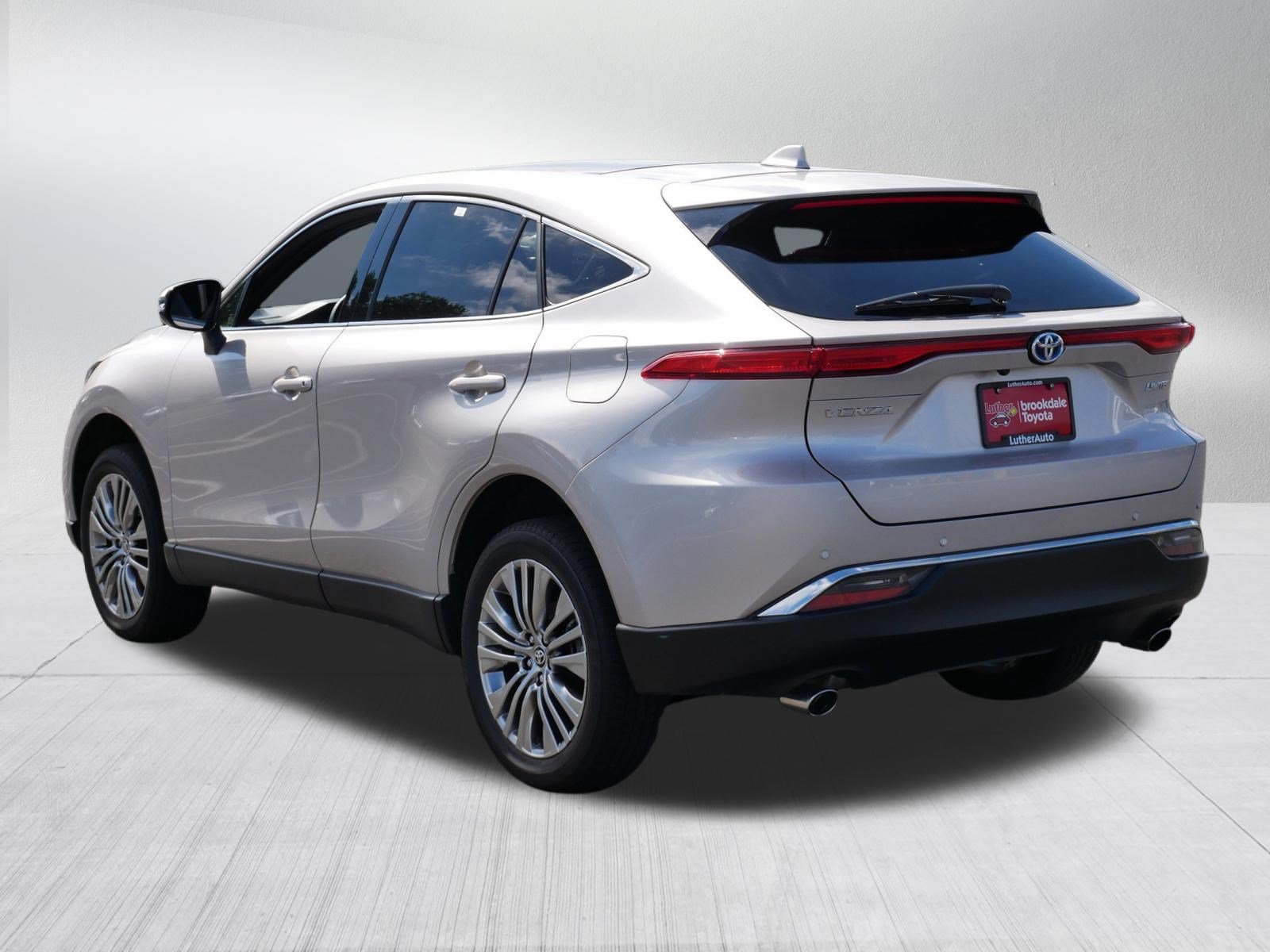 Certified 2024 Toyota Venza Limited AWD/4WD image 5
