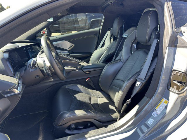 Used 2024 Chevrolet Corvette 3LT w/ Z51 Performance Package image 12