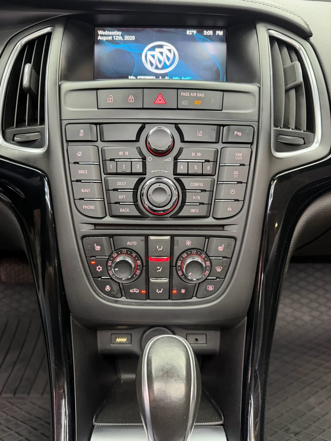 Used 2019 Buick Cascada Premium FWD image 17