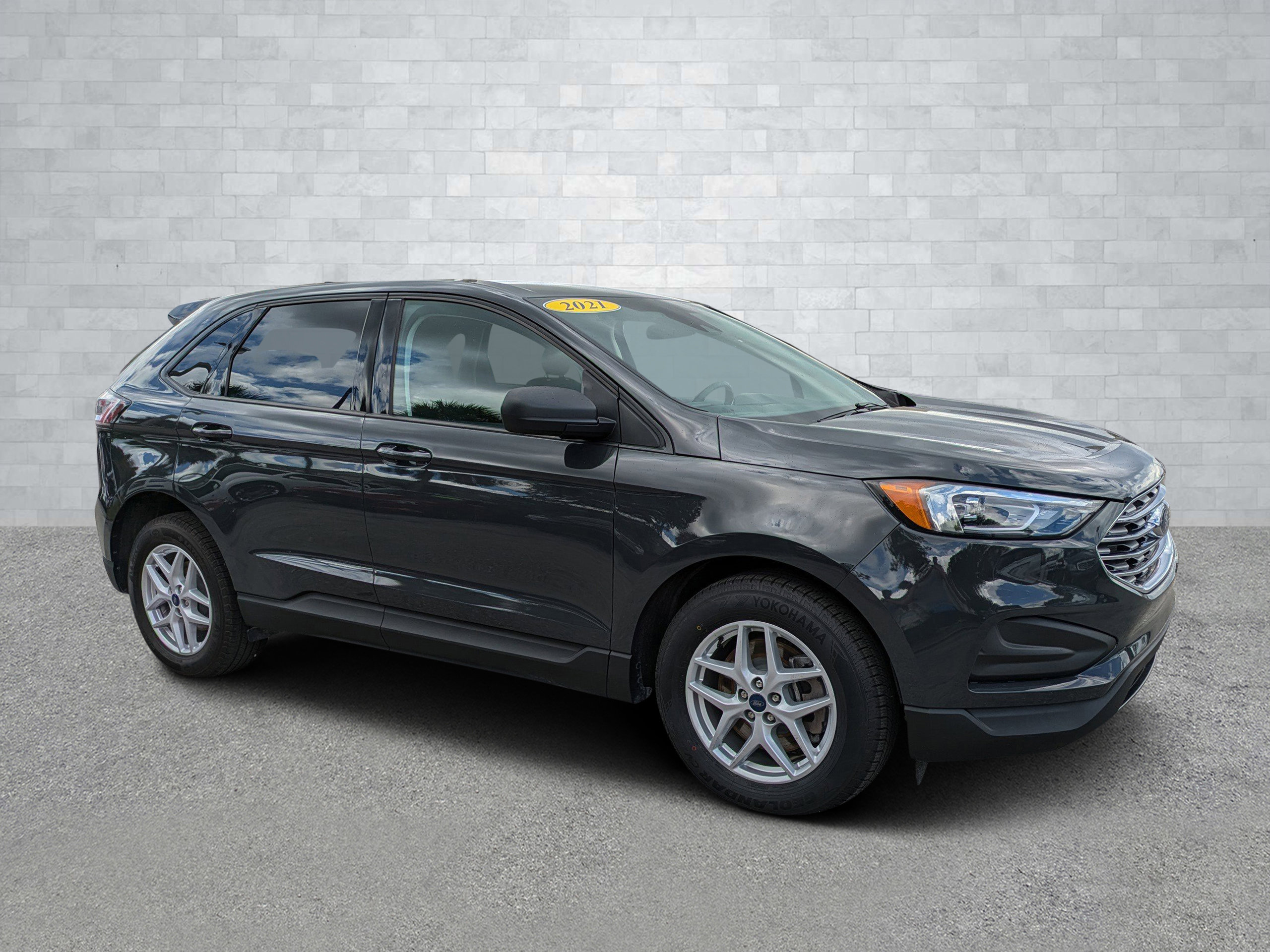 Used 2021 Ford Edge SE