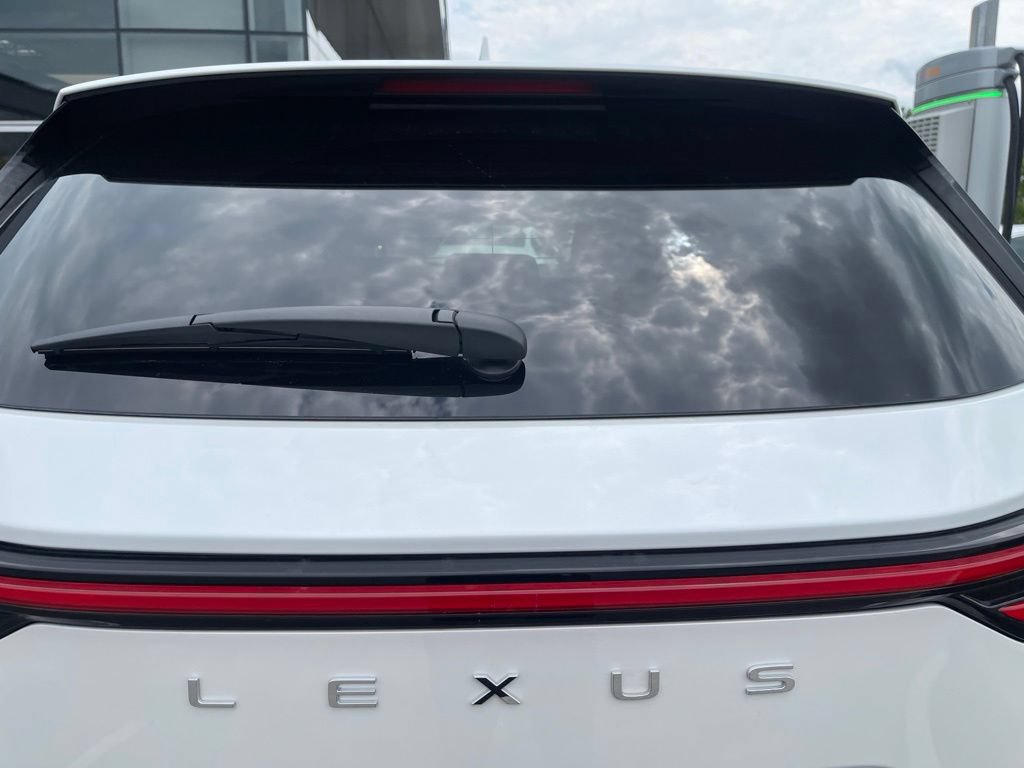 Used 2024 Lexus NX 250 FWD image 11