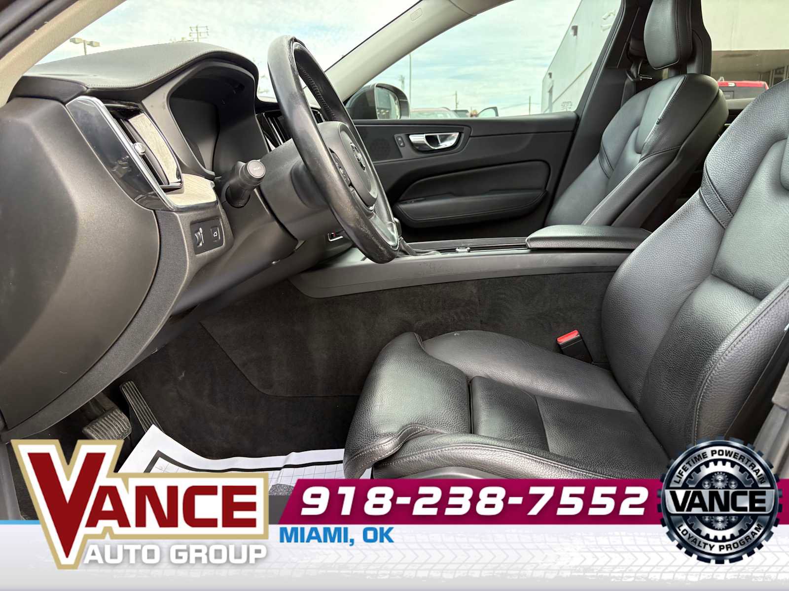 Used 2018 Volvo XC60 T6 Inscription w/ Advanced Package image 11