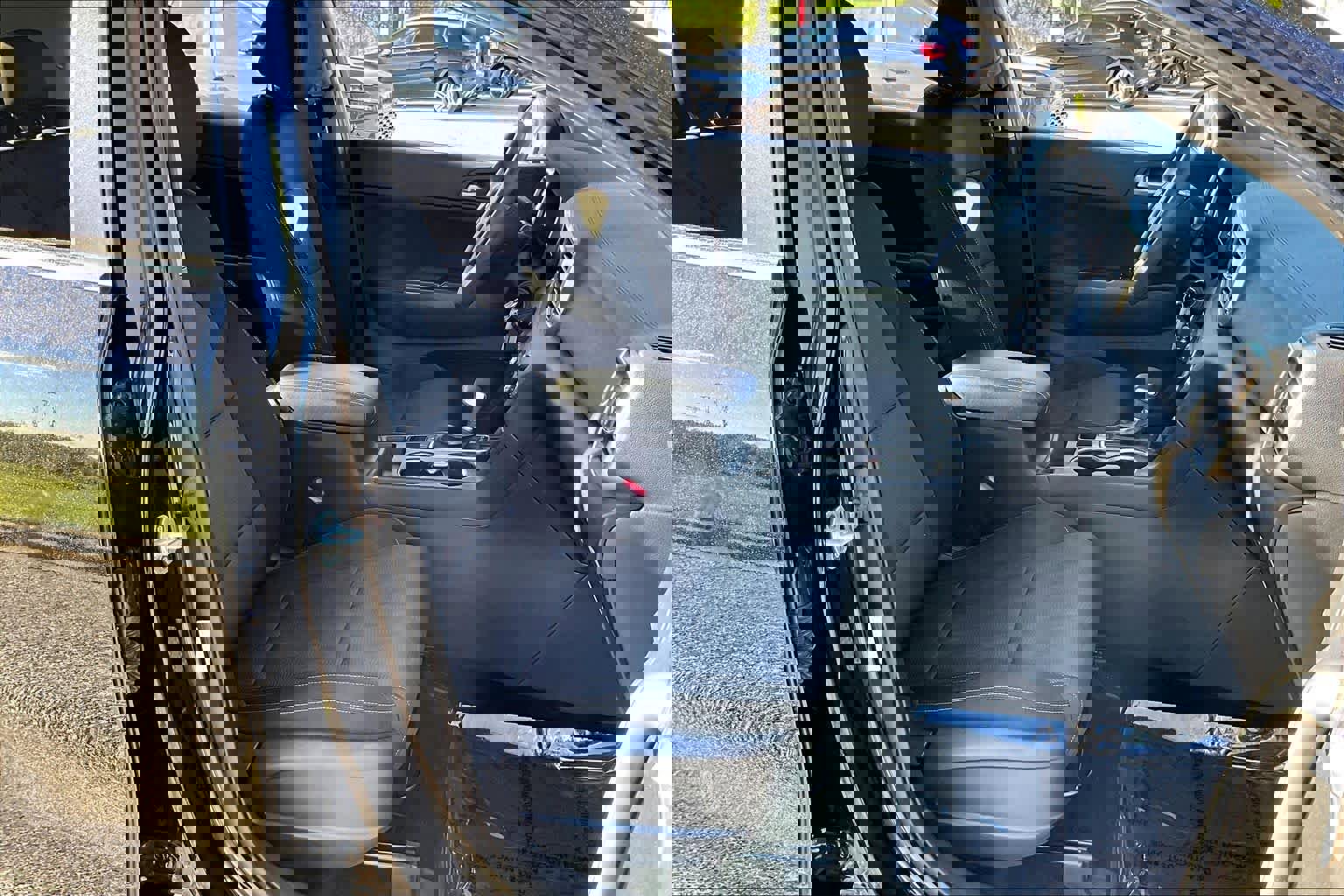 Used 2020 Kia Sportage LX image 9