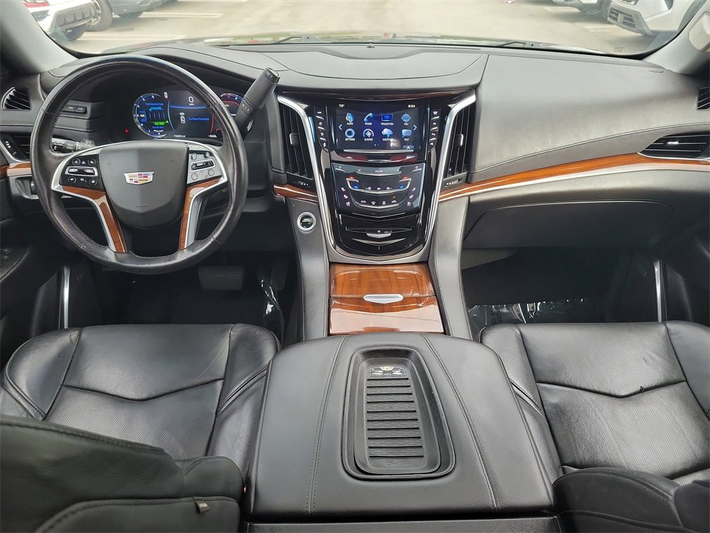 Used 2018 Cadillac Escalade Luxury image 9