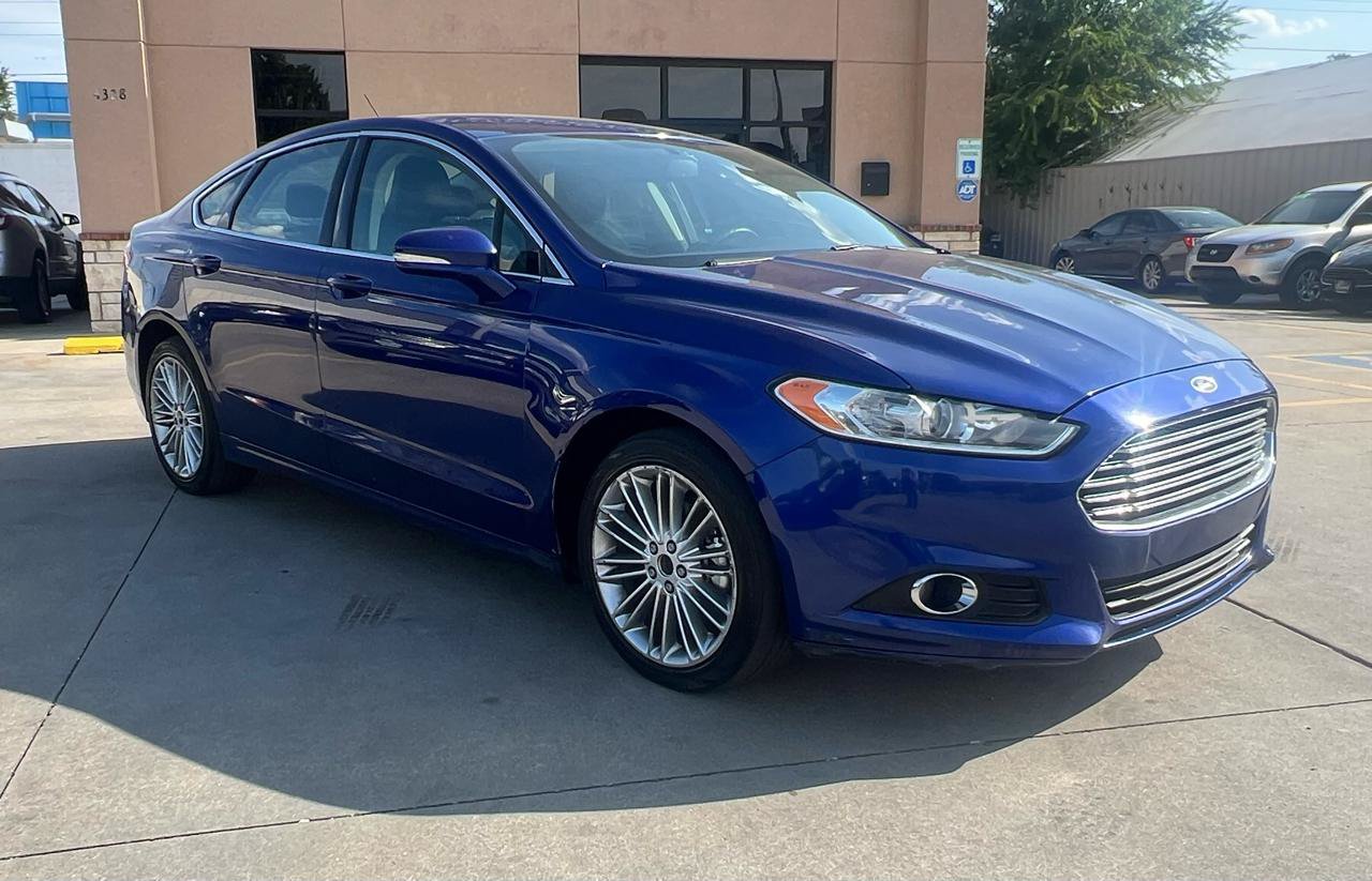 Used 2016 Ford Fusion SE w/ Equipment Group 202A AWD/4WD image 8