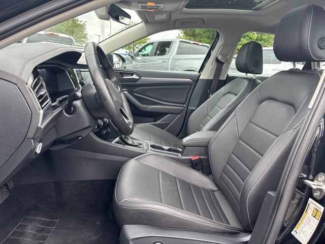 Used 2024 Volkswagen Jetta SE FWD image 10