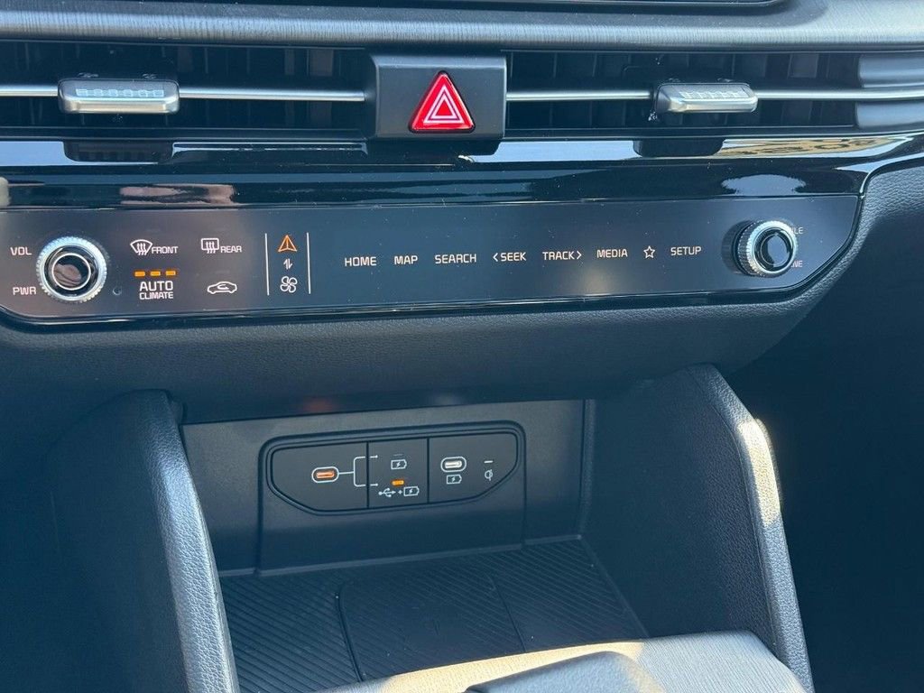 New 2026 Kia Sportage X-Line w/ X-Line Premium Package image 13