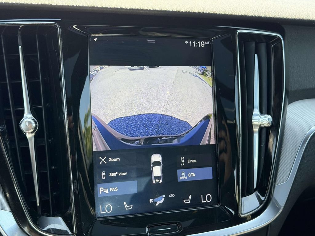 Used 2019 Volvo S60 T5 R-Design FWD image 4