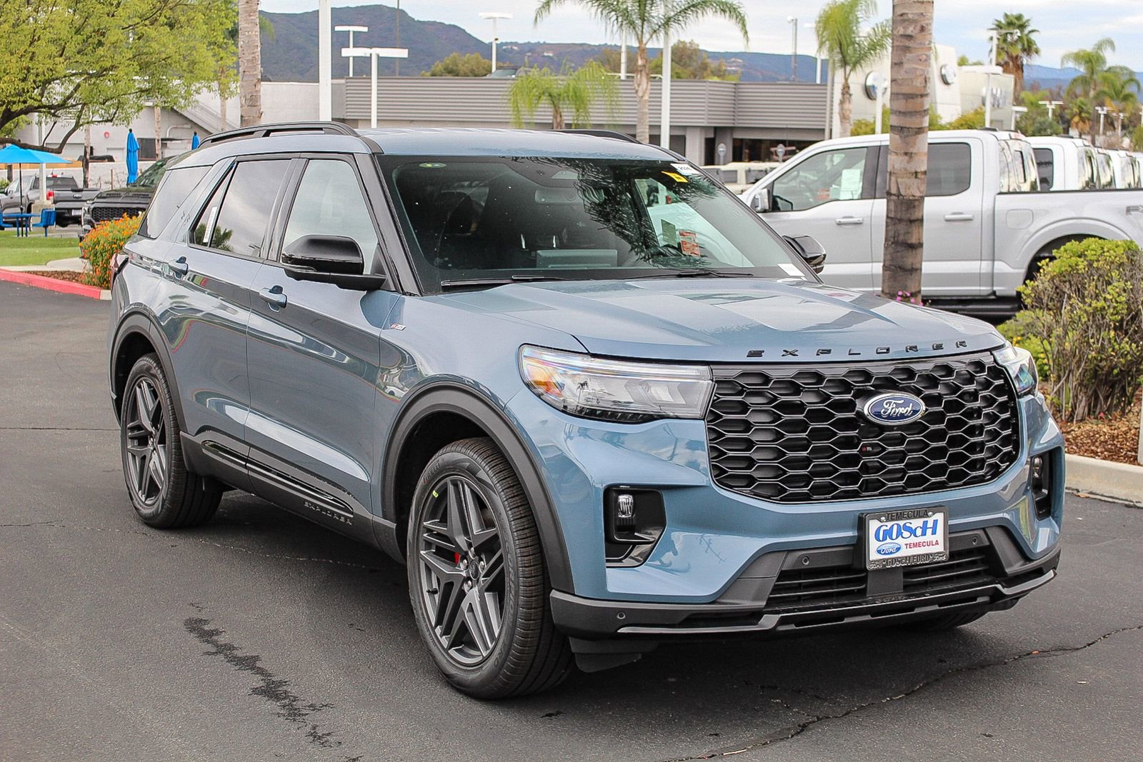 New 2026 Ford Explorer ST-Line w/ ST-Line Street Pack image 3