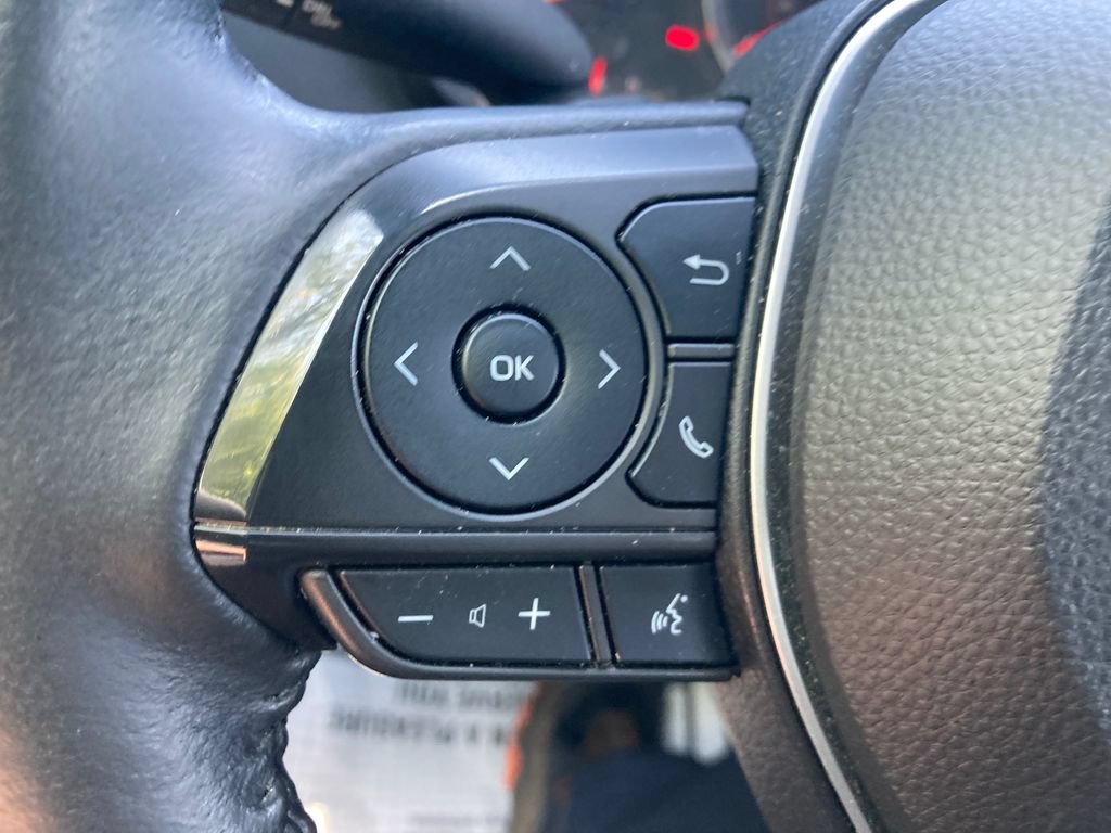 Used 2021 Toyota Corolla SE w/ SE Premium Package FWD image 36