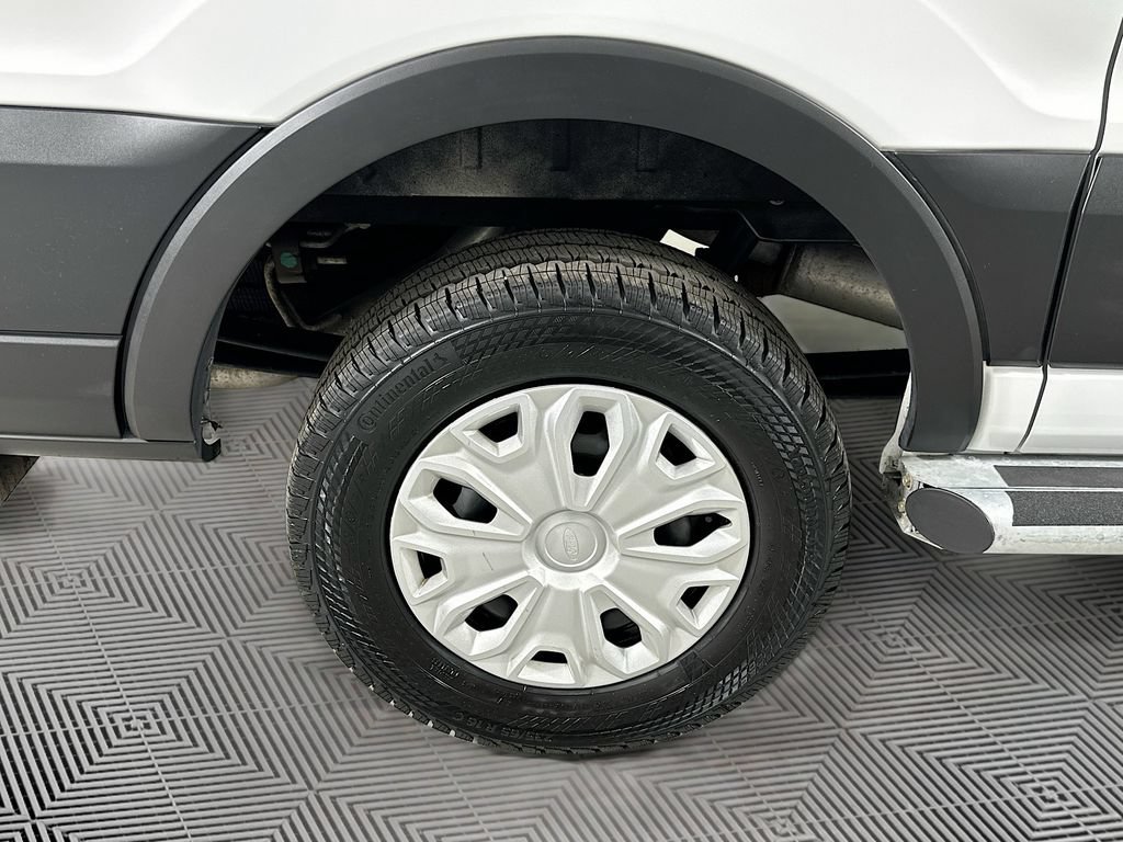 Used 2024 Ford Transit 250 Low Roof w/ Exterior Upgrade Package RWD image 28