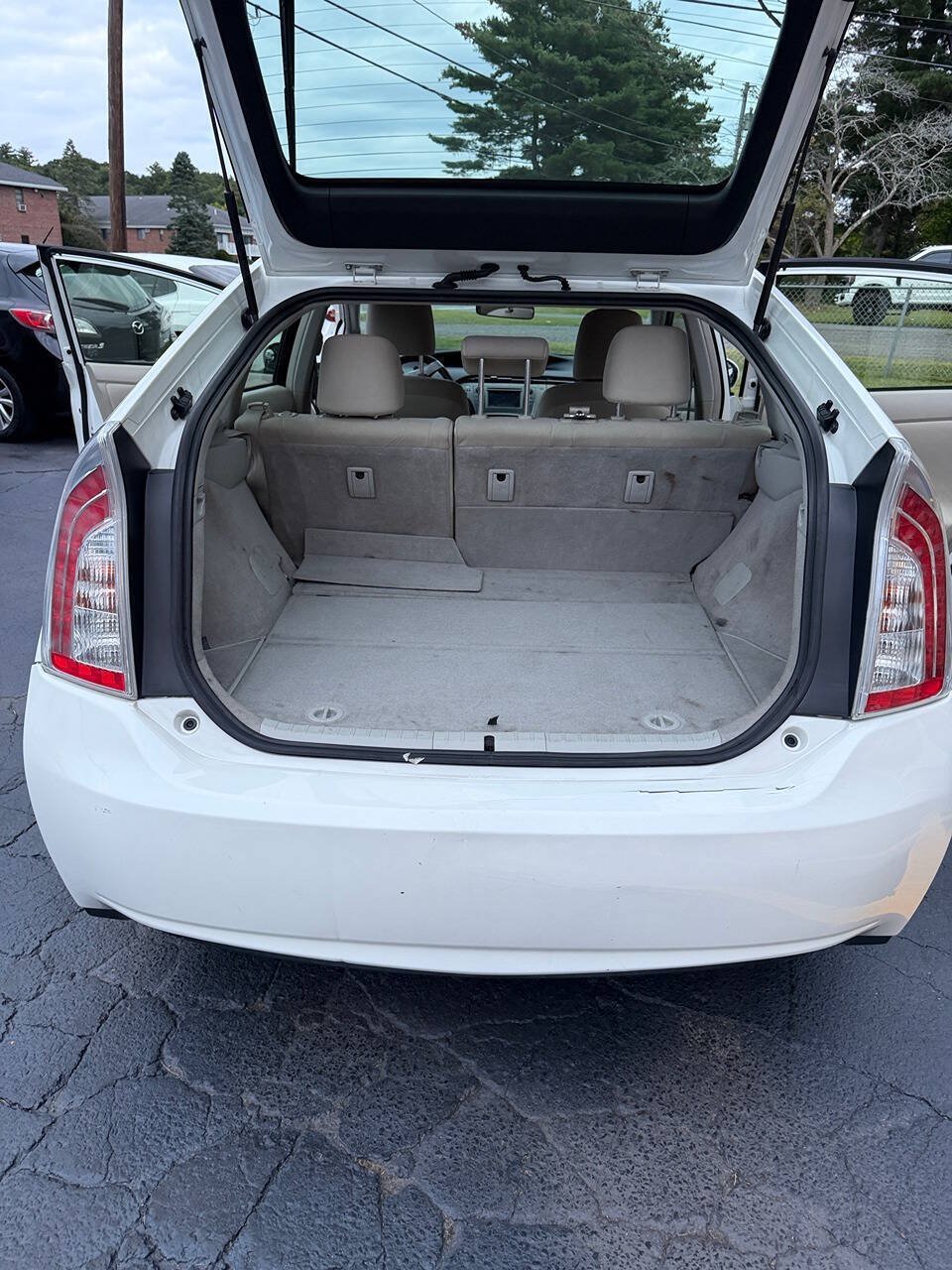 Used 2012 Toyota Prius Two FWD image 19