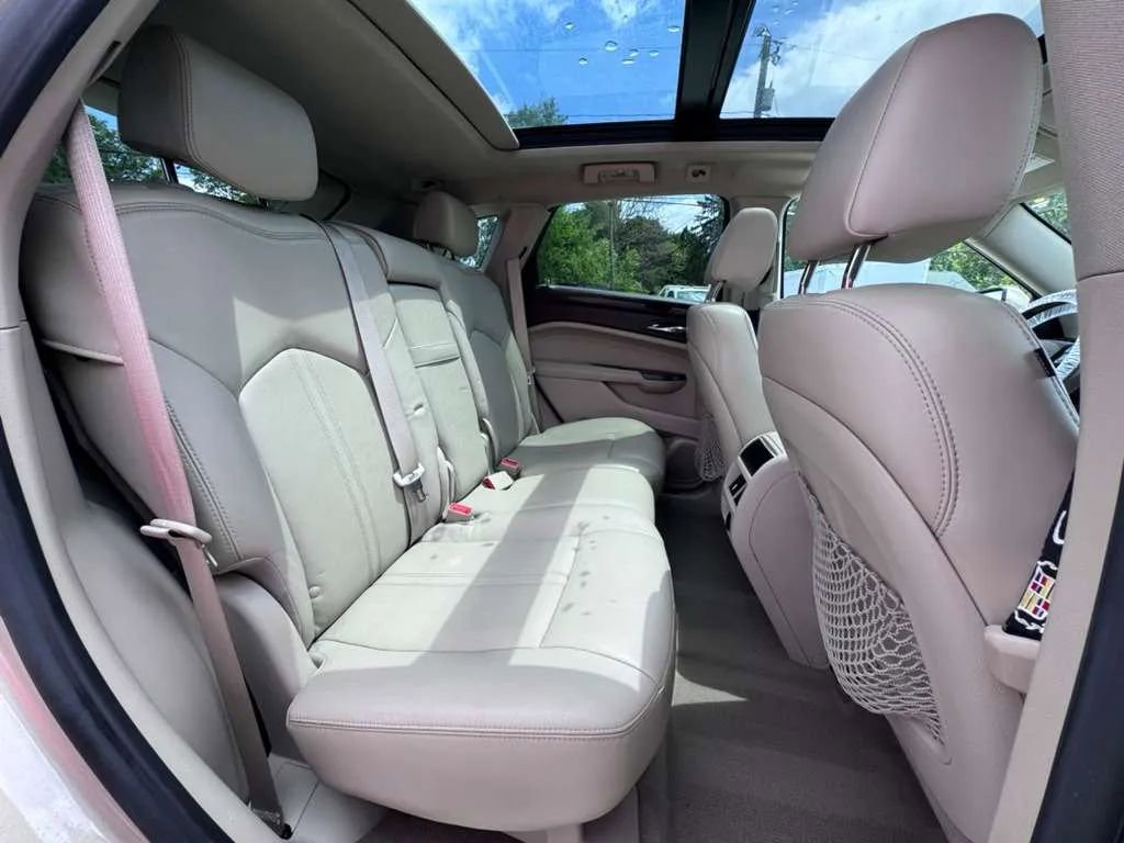 Used 2012 Cadillac SRX Luxury AWD/4WD image 10