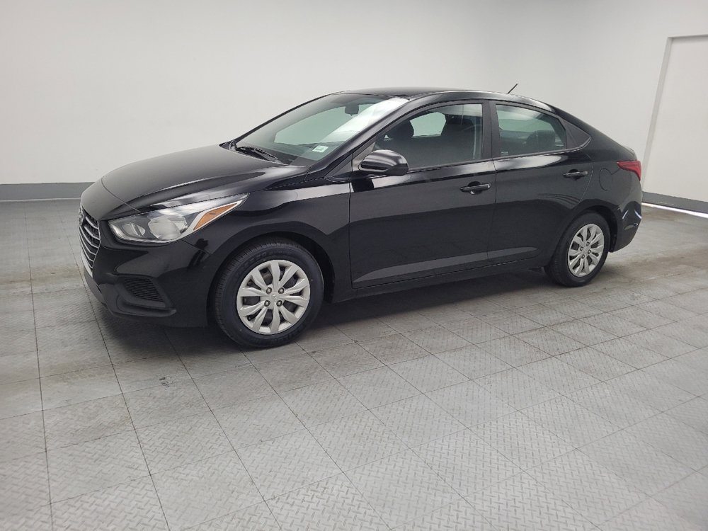 Used 2022 Hyundai Accent SE FWD image 2