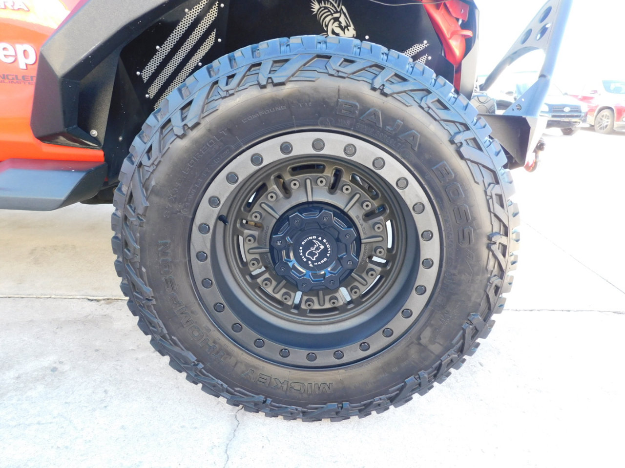 Used 2018 Jeep Wrangler Unlimited Sahara w/ Uconnect 4C Nav & Sound Group image 31