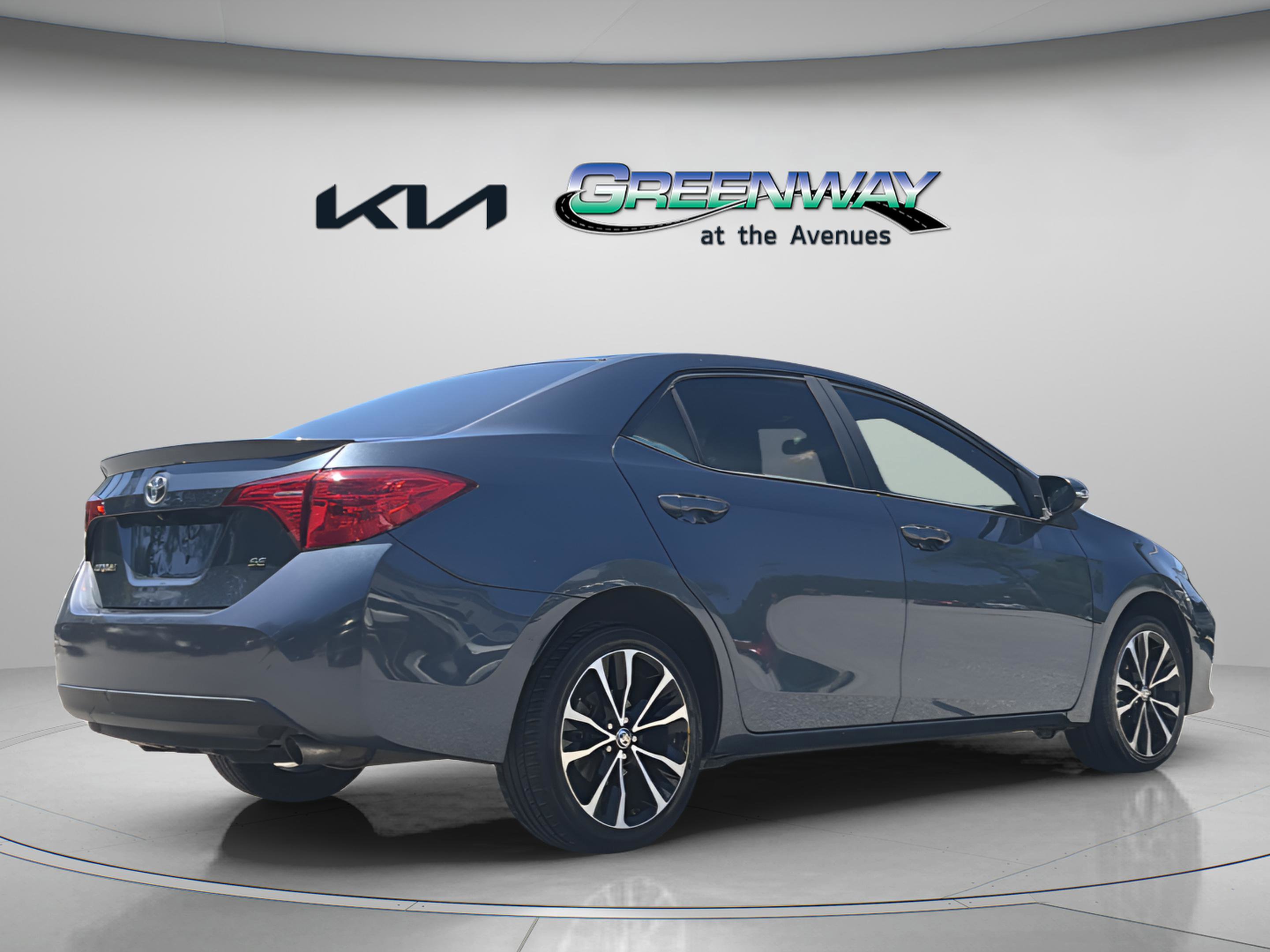 Used 2019 Toyota Corolla SE FWD image 6