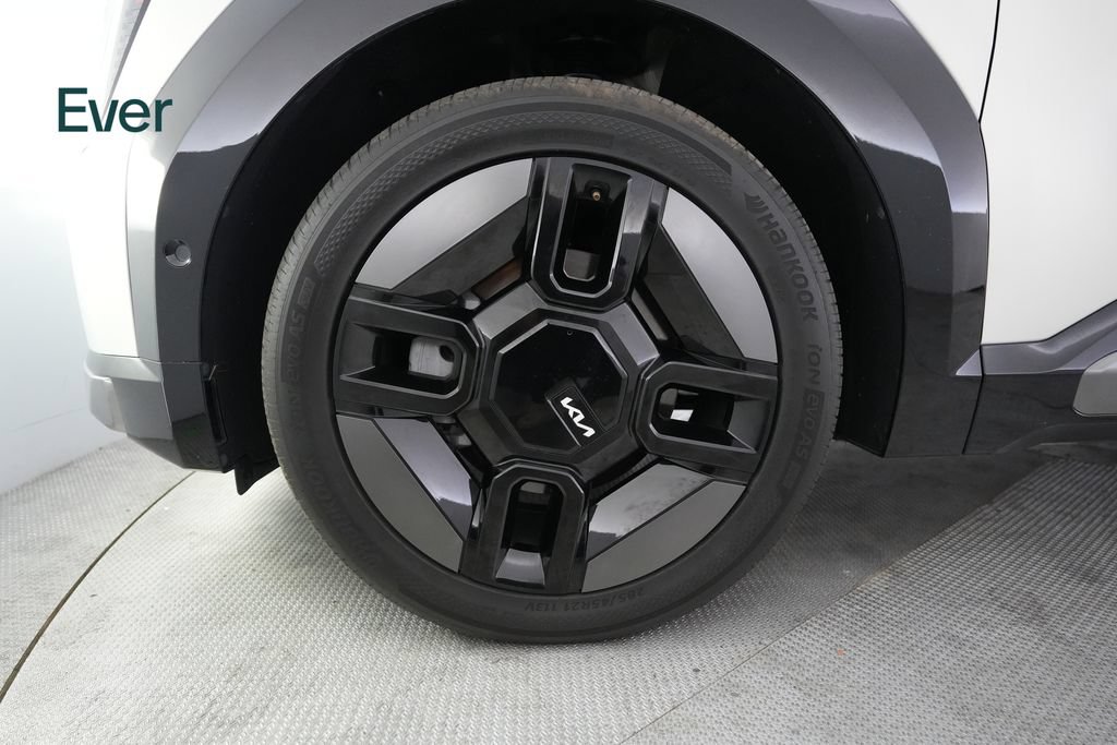 Used 2024 Kia EV9 GT-Line AWD/4WD image 19