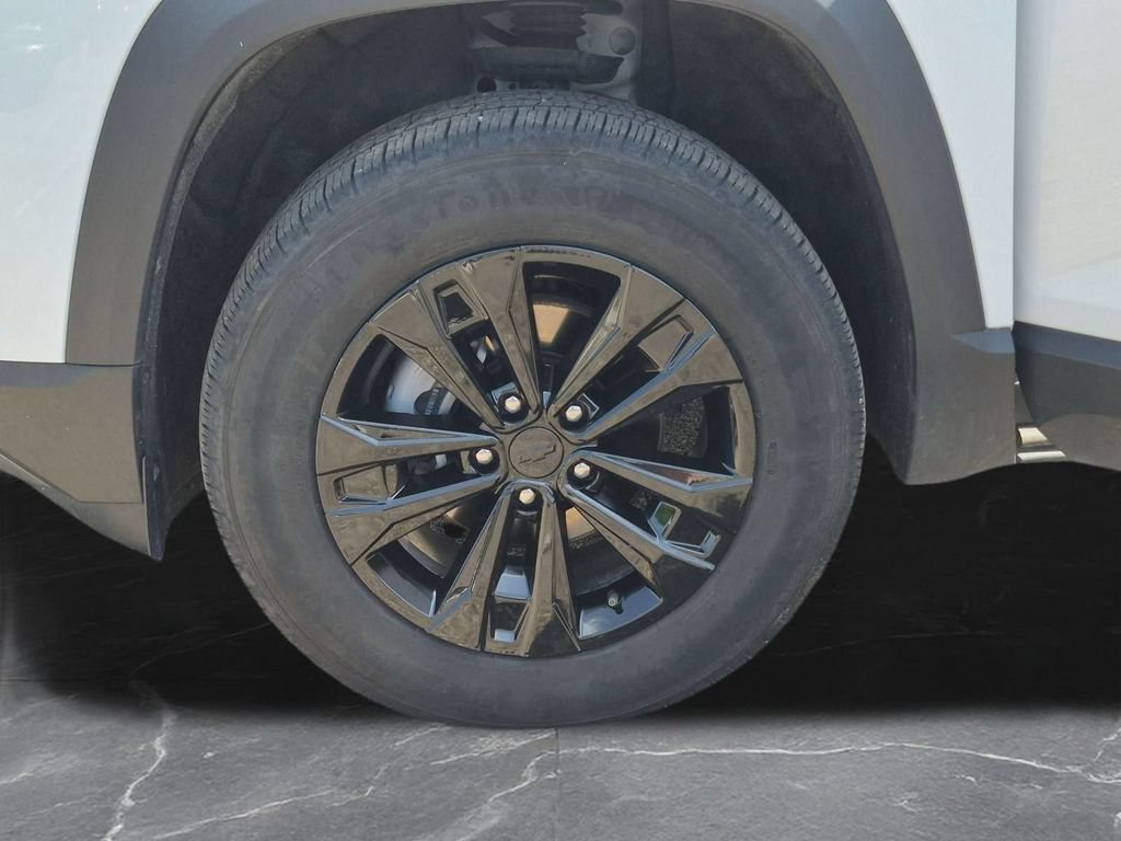 Used 2025 Chevrolet Equinox LT FWD image 31