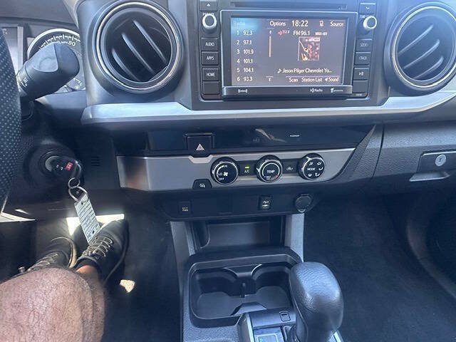 Used 2016 Toyota Tacoma SR5 w/ Towing Package RWD image 17